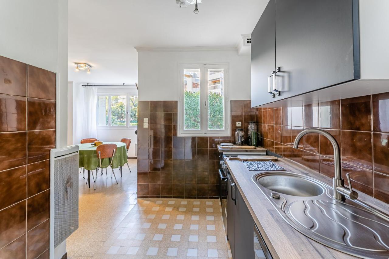 Le Marignan- Studio Plein Centre Кассі Екстер'єр фото