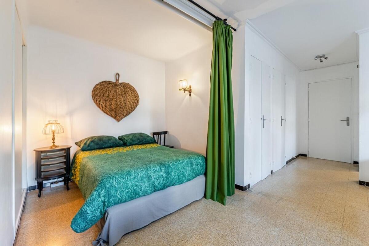 Le Marignan- Studio Plein Centre Кассі Екстер'єр фото